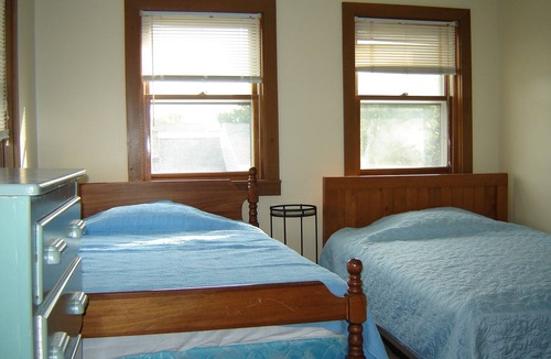 Wells Hotel | Large 2 bedroom apartments near Moody beach