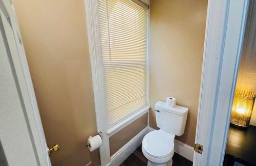 Federal Hill House | Large beautiful room in Federal Hill Downtown