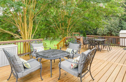 White Oak House | Large Deck & Yard w/a View! Family Home Near DC