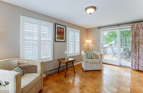 White Oak House | Large Deck & Yard w/a View! Family Home Near DC