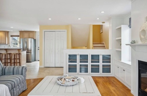 Seabrook House | Large Family Beach House - 4 Doors From The Beach!