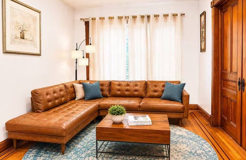Ampere House | Large Historic Newark Home 5 Bedrooms Near NYC