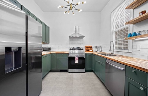 Baltimore House | Large home on a quiet street close to attractions