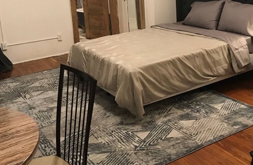 Upper Manhattan Apartment | Large Private Studio Apartment Located 15-20mins from downtown