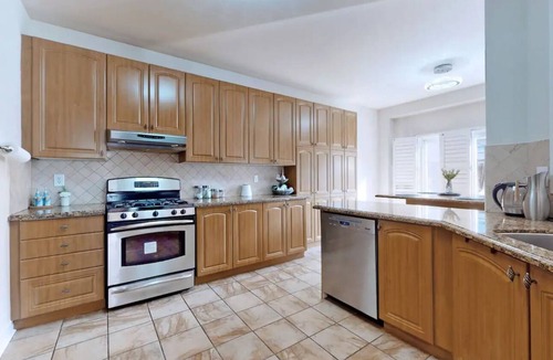 Churchill Meadows House | Large4BR 3000sqft home in Mississauga close to 403/407/401/QEW