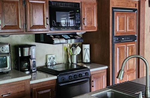 Greenwich House | Last Minute Summer Plans! Horse Racing in Saratoga NY! Enjoy this lovely region!