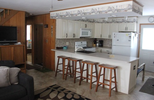 Ortley Beach House | Lavallette Beach House. 4th House off the Beach. SUMMER & FALL RENTALS AVAILABLE