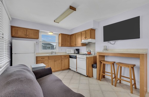 Ortley Beach House | Lavallette Heart of Town 2 Family Beach Block 2 Bedroom Available!