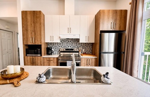 Wentworth-Nord House | Le Chalet Grewal, Spa, foyer et Nature!