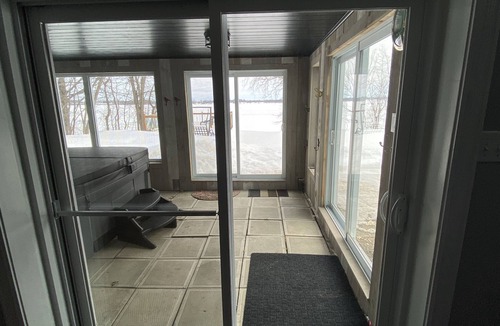 Papineau Regional County Municipality House | Le Rendez-Vous/tourist city in the countryside