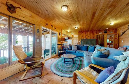 The Bays House | Leavitt Bay Shores