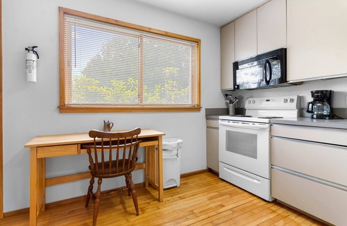 Seal Harbor Cabin | Ledgewood 9 - Charming Cottage near Seal Harbor Beach and hiking trails
