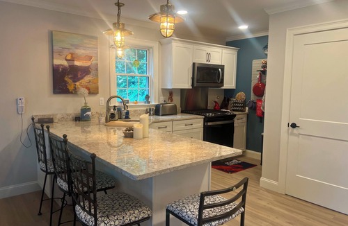 Falmouth Foreside Apartment | Leeward on the Foreside, Maine-Walk to ocean beach, market and restaurant.
