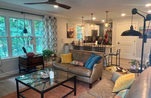 Falmouth Foreside Apartment | Leeward on the Foreside, Maine-Walk to ocean beach, market and restaurant.