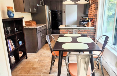 Lenox House | Lenox Interlude Stylish Retreat Views, Central Air, Walk to Town