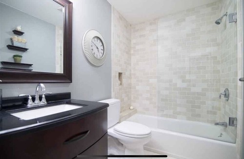Warren House | Light and Bright set in Historic Warren