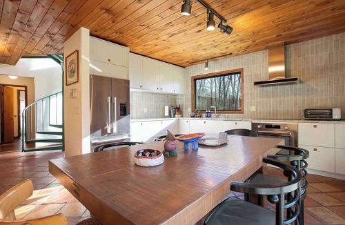 Monterey House | Light-Filled GB Oasis, Trails, Lake, Fireplace