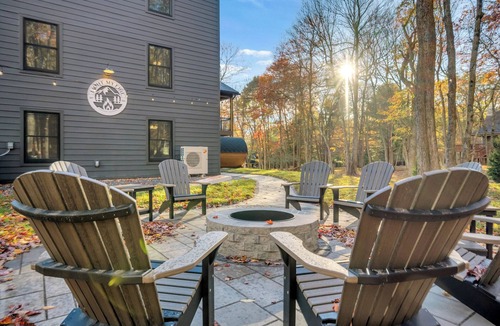 Lake Harmony Estates Ski Chalet | Light My Fire by PMR, 8BR New Luxury Home, Sauna, Elevator, Sleeps 27
