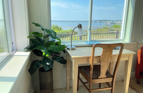 Rockland Cottage | Lighthouse Lookout – Waterfront Cottage for Two with Harbor & Lighthouse Views
