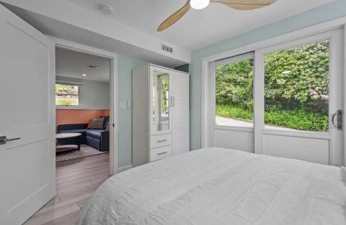 Middletown House | Little Creek Retreat - RIBryan Property