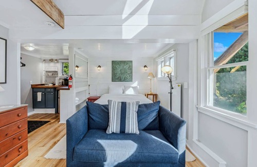 South Pomfret House | Little House at Saskadena with Fire Pit & Views