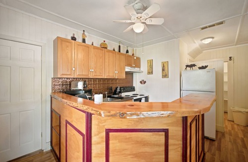 Littleton Apartment | Littleton Motel Apartment #23