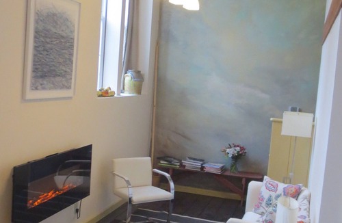 Warren Apartment | Located On Warren's Historic Waterfront Adjacent