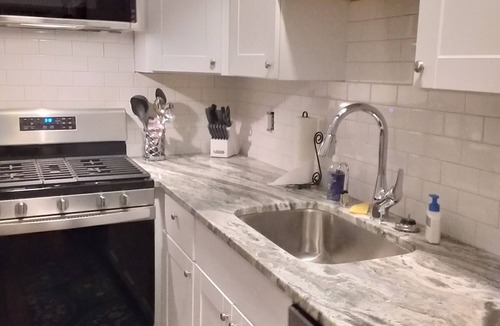 Biddeford House | Loft Style ,Sleep 4, 2 mins to Beach, UNE, dining, outlets, fishing, EVERYTHING!