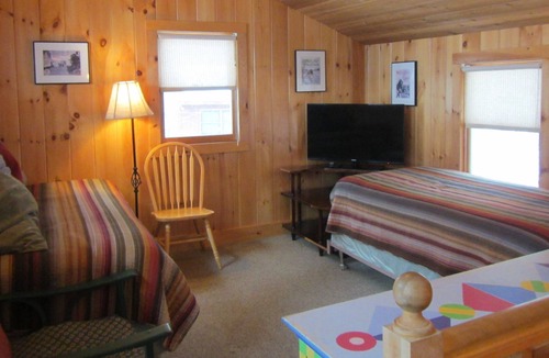 Harrison Cottage | Long Lake Waterfront, Harrison, Sleeps 8, Sunsets, Swimmimg