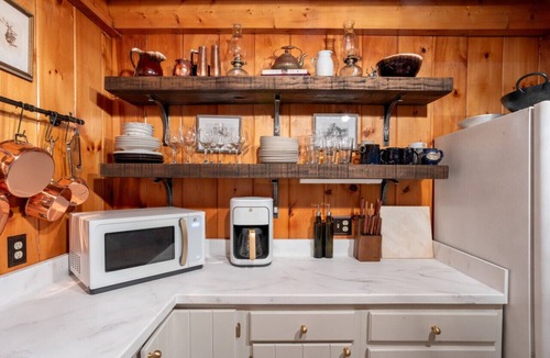 Gilford Cabin | Look to the Mountains: Gunstock Acres Log Cabin