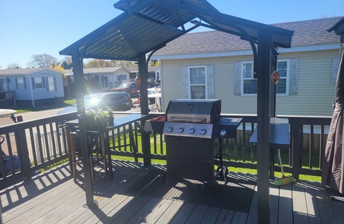 Sherkston Cottage | Looking for the perfect summer escape? ☀️Welcome to Sherkston Shores