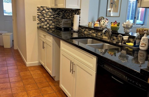 Lenox Condo | Lots of snow! Ski, snowshoe/heated pool - fabulous in beautiful Stockbridge