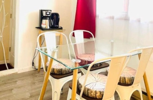 Highmount Apartment | Lotus Family Suite w 2 Beds Kitchenette 4