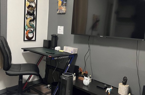 University Heights Apartment | Lovely 1-bedroom in a 3 bedroom apartment with AC in vibrant Bronx