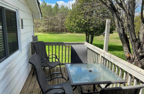 Elizabethtown-Kitley Apartment | Lovely 2 bedrooms apartment with gaz fire place.