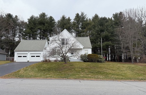 Yarmouth House | Lovely 3-bedroom cape-house in charming Yarmouth, close to parks+ocean!