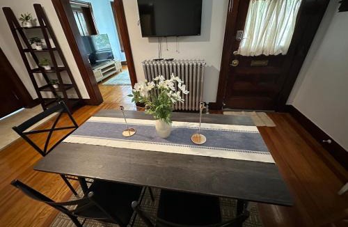 West Somerville House | Lovely 3 BR Entire Home Steps Away from Green Line and Red Line T Stations & Tufts Univ at Somerville Boston