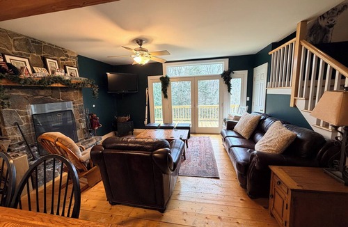 Londonderry House | Lovely 5-bedroom house in Londonderry perfect for your getaway