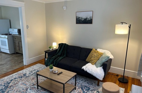 Brunswick Apartment | Lovely apartment in Brunswick, 2 mins to Bowdoin & Amtrak