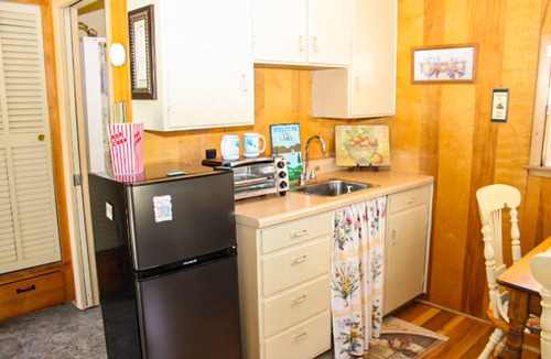 Gilford Apartment | Lovely lakefront studio with water access, grill, lake views & community beach