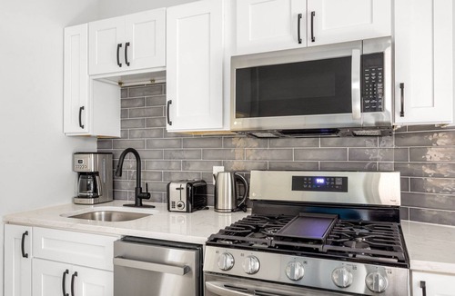 North End Apartment | Lovely North End 3BR w/W/D, nr Restaurants, by Blueground