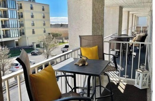 Southend Condo | Lovely Ocean Front Condo In Brigantine, NJ