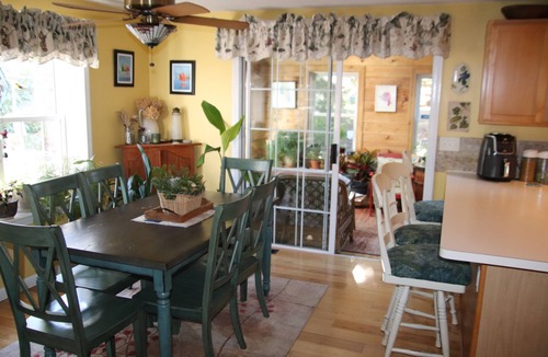 Mashpee Neck House | Lovely sanctuary on the Cape with kayaks and bikes