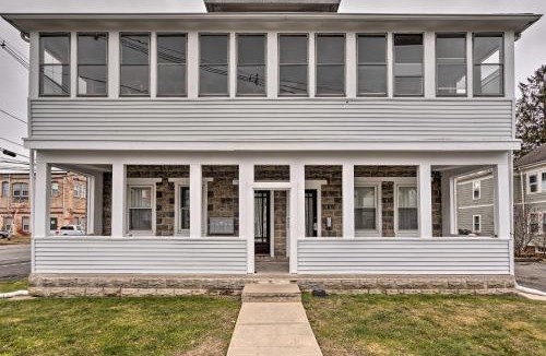 Stoughton Apartment | Lovely Stoughton Getaway Near Train Station!