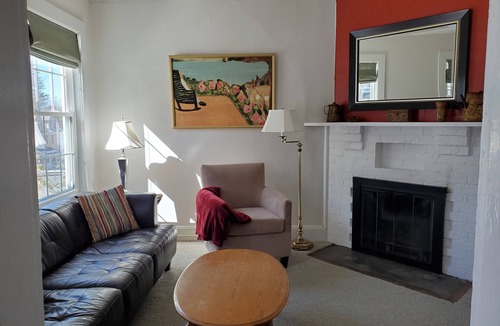 Lenox House | Lovely Townhouse In Heart Of Lenox, 2 Bedroom, 2 Bath