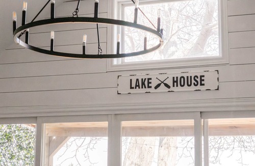 Port Weller House | Luma Lakehouse Icewine Lakefront | Deck + Hot Tub