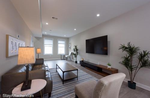 Southeast Apartment | LUX 3BR Apartment in DC with Rooftop