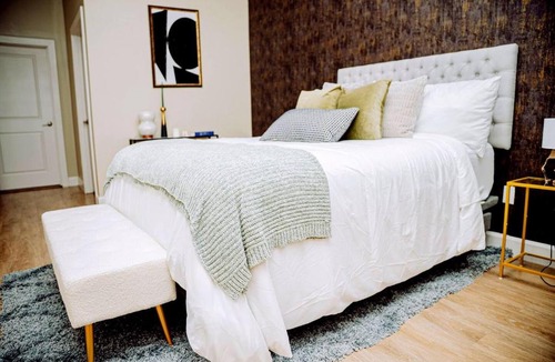 East Cambridge House | Luxe 2BR House Private Entry Free parking