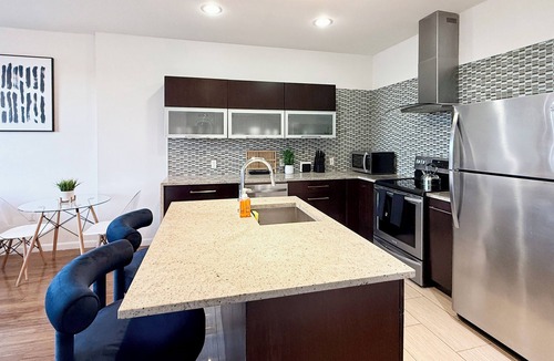 East Orange Apartment | Luxe 2BR Master Suite Near NYC