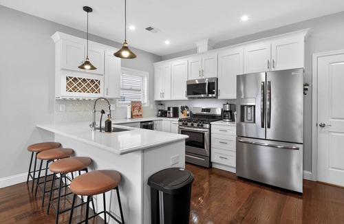 The Heights House | Luxe Private Rooftop Retreat Near NYC - 10 mins to Holland Tunnel